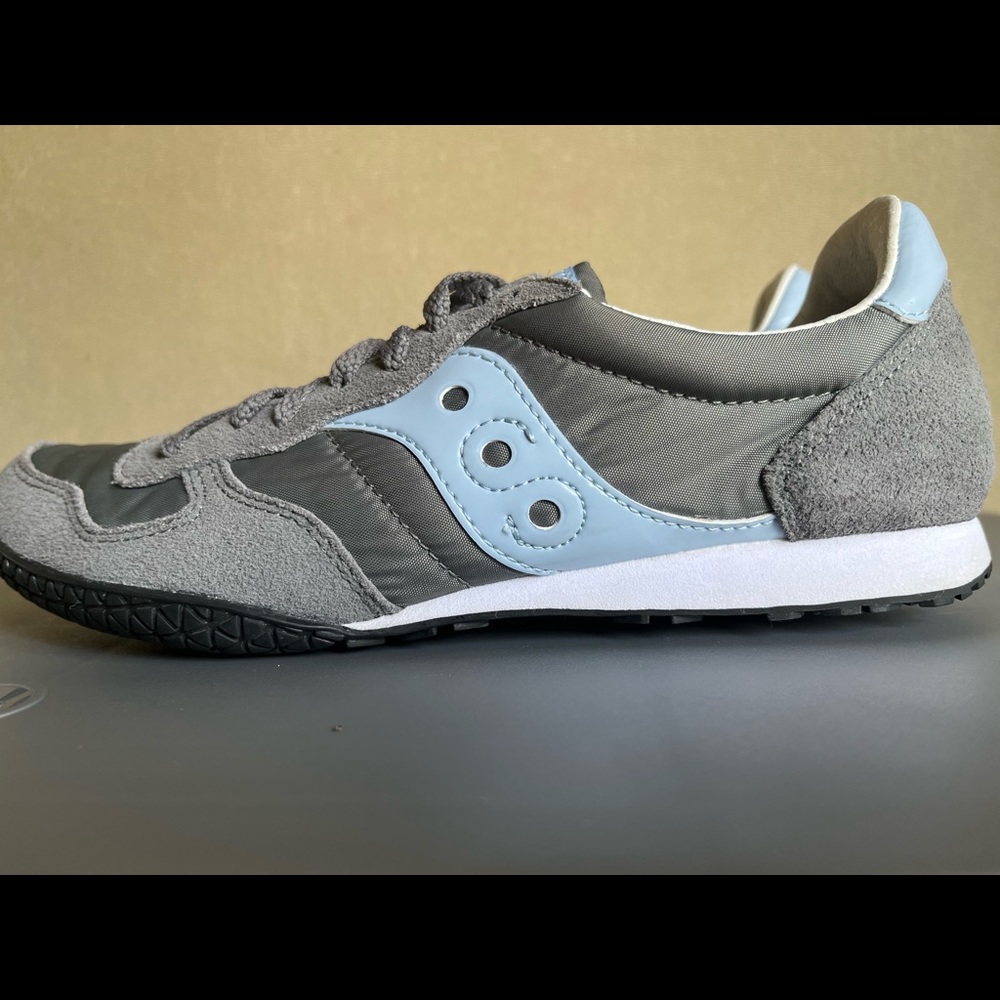 Saucony Women’s Bullet Sneaker. Size 9.